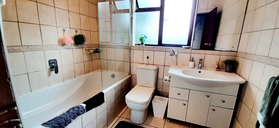 2 Bedroom Property for Sale in George Central Western Cape